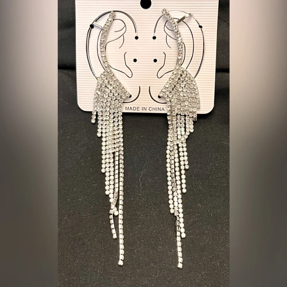 NWT Silver Rhinestone Waterfall Dangle Ear Cuffs Shimmering Crystal Statement - Picture 3 of 11